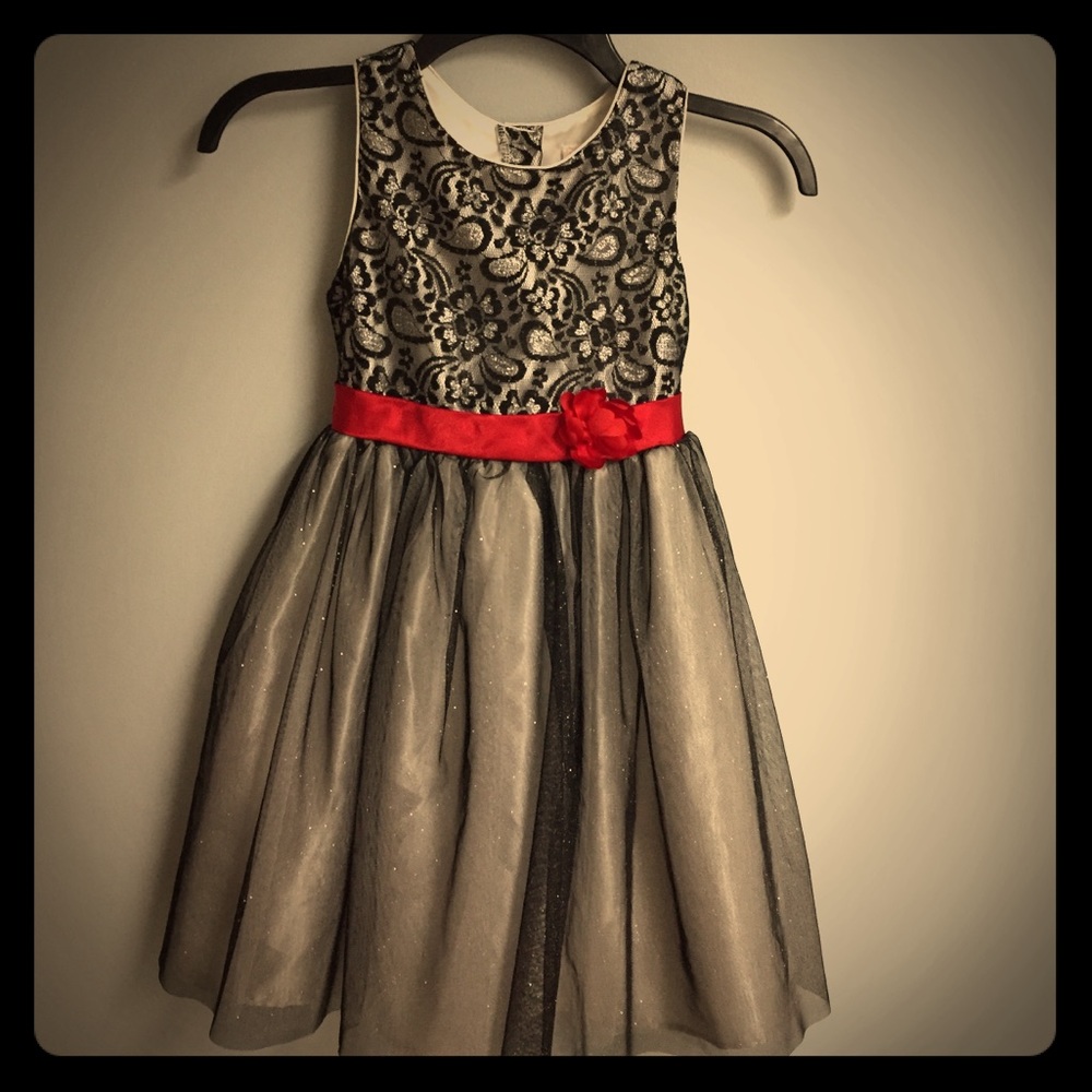 Girls size 7 Black , Red and Silver tulle dress